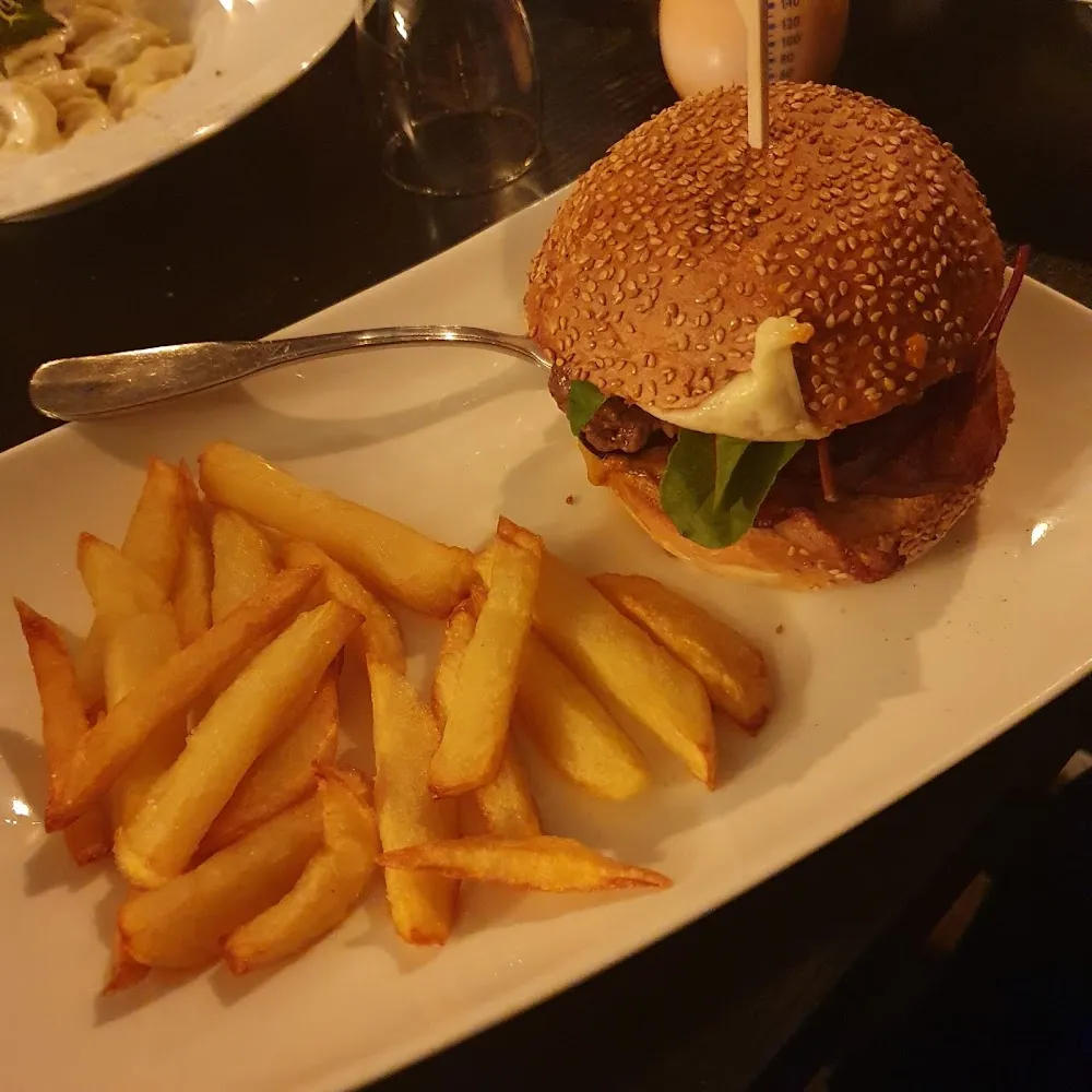 Cantal Burger Avec Bacon